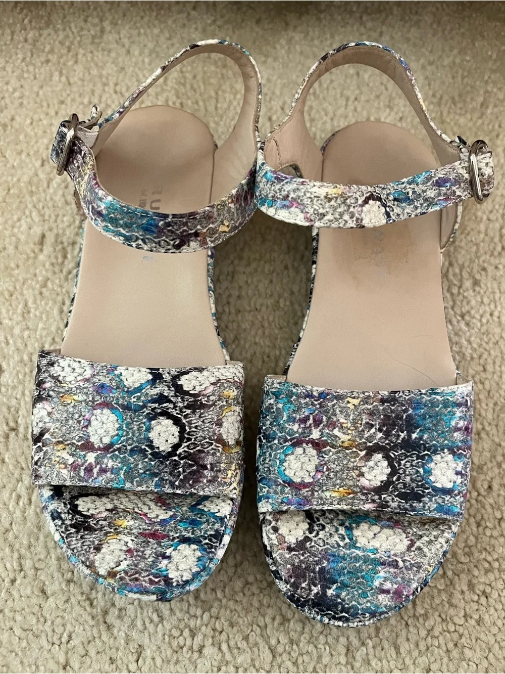 Italian snakeskin sandals Size 8.  Made in Italy